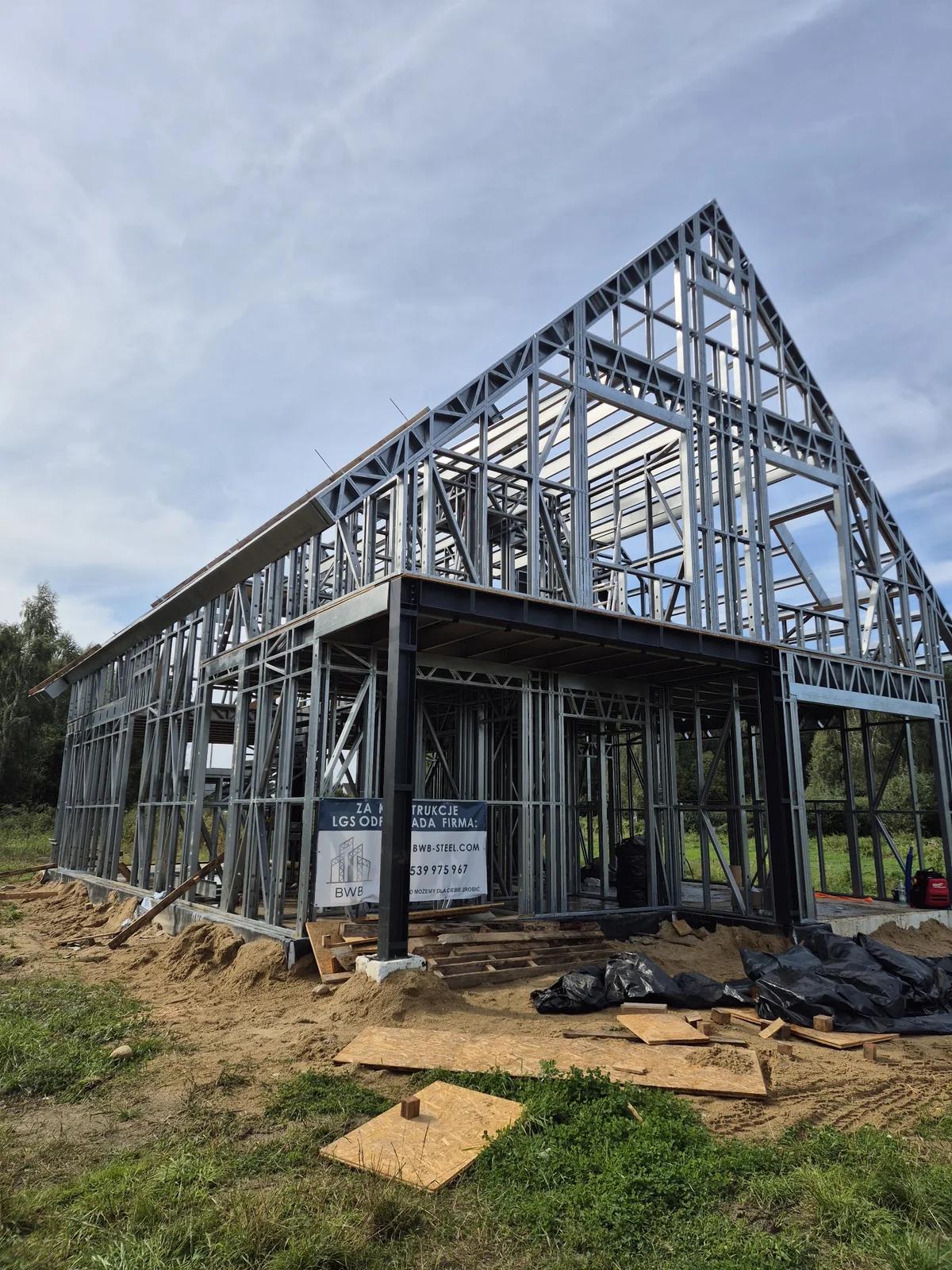 Villa Pologna — LGS framing — 1