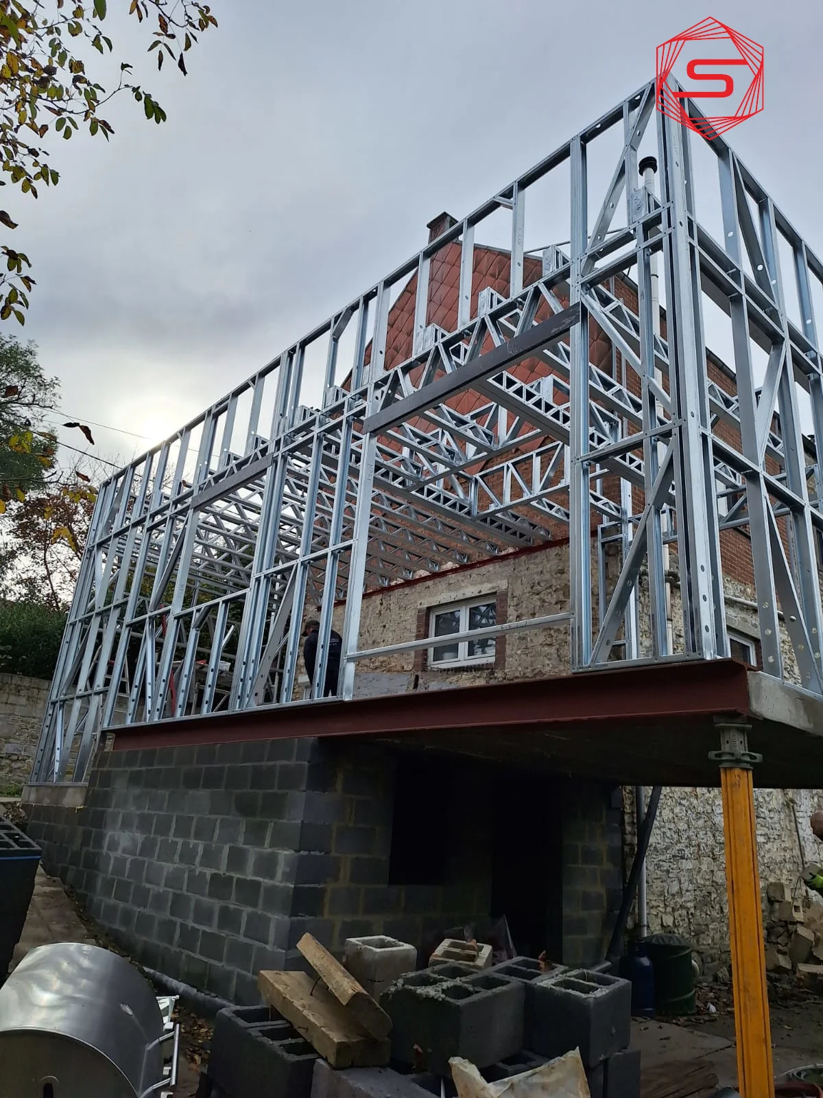 Extension to a brick house — 1